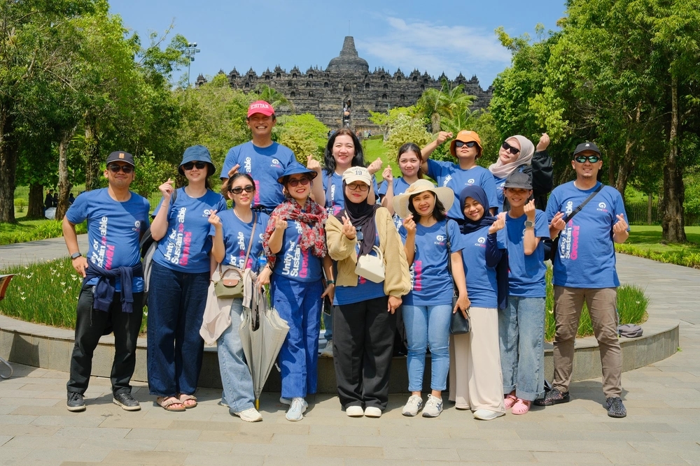 Explore Candi Borobudur