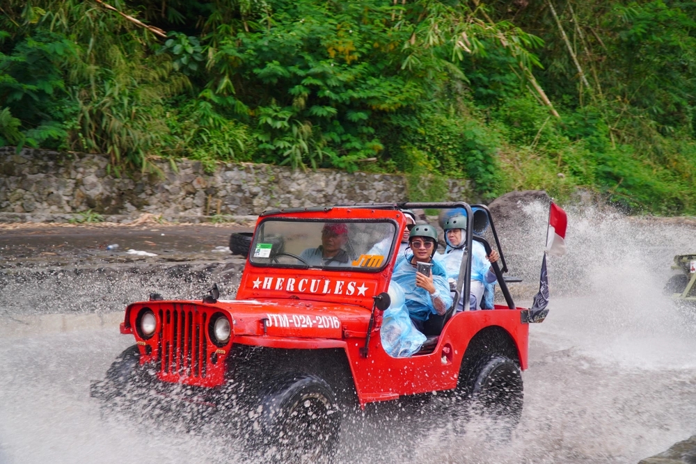 Jeep lava tour merapi jogja