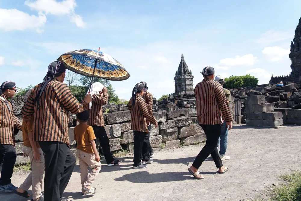 Tur Sejarah Candi Prambanan